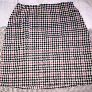 Pink and black plaid skirt